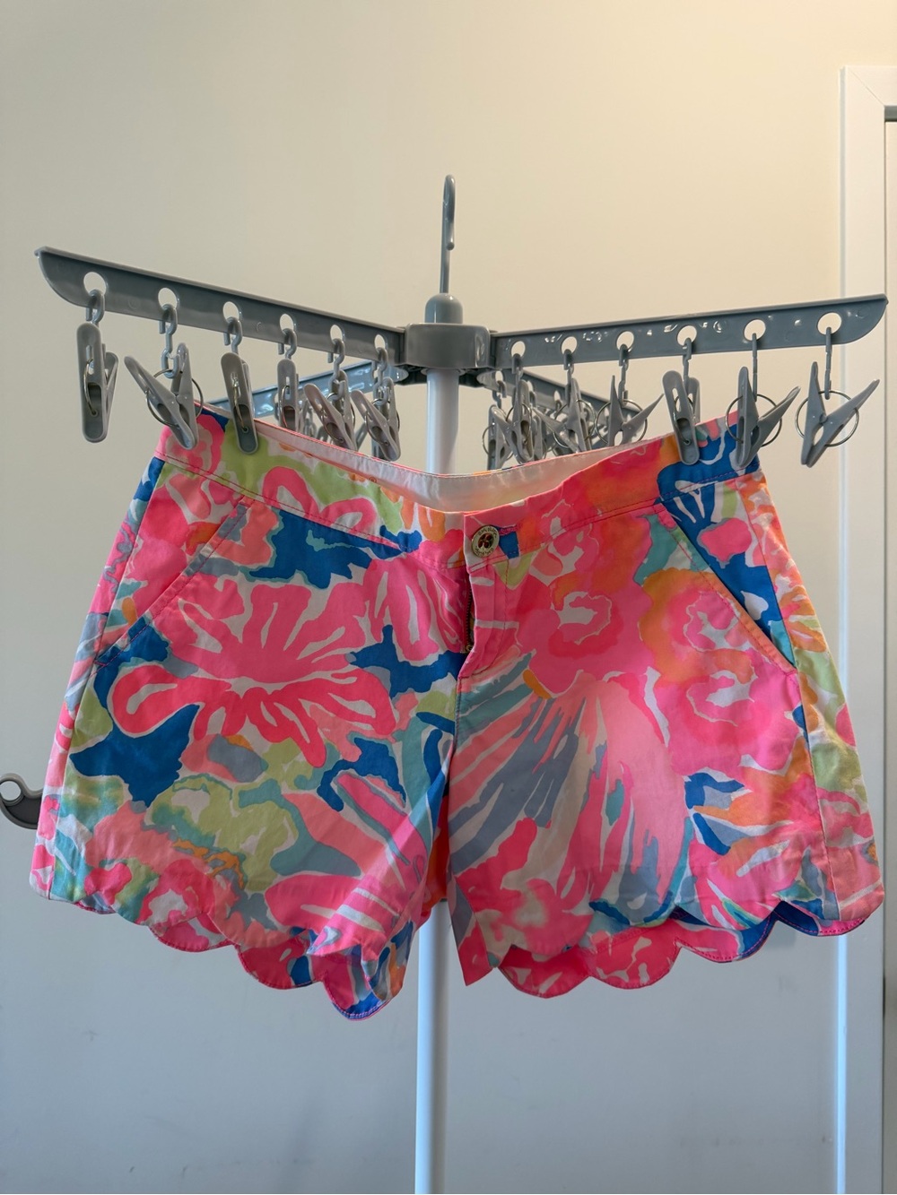 Scallop Hem Floral Shorts - Pink Multi